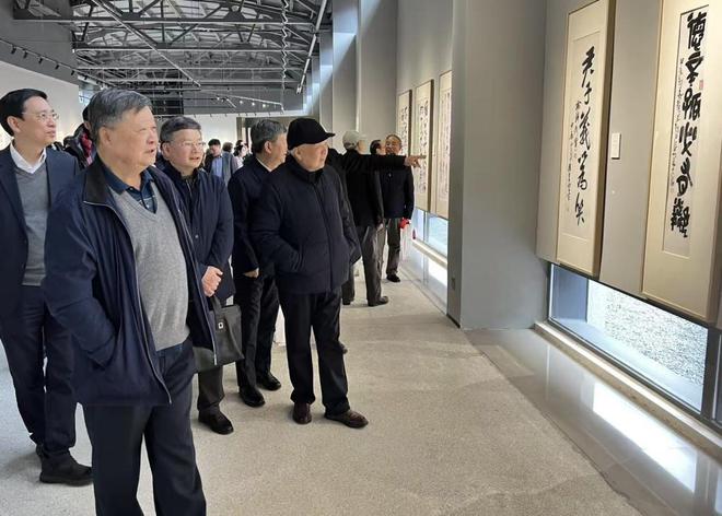 鹊枇杷》仅展一日深港艺术同时发声开元棋牌app一周观展｜宋画《山(图65)